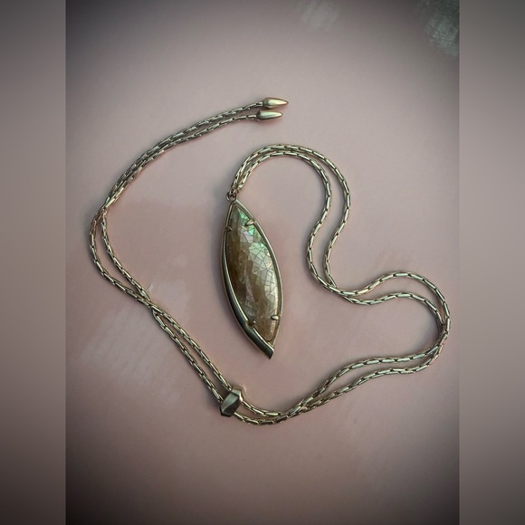 Kendra Scott Jewelry - Kendra Scott Milla Mother of Pearl Gold Thick Sliding Necklace